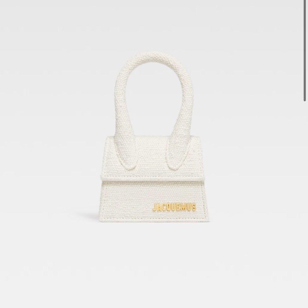 LE CHOUCHOU
Signature mini handbag.